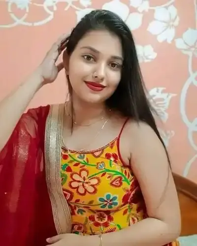Call Girl in Devgadh Baria