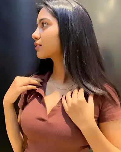 Escorts In Devgadh Baria